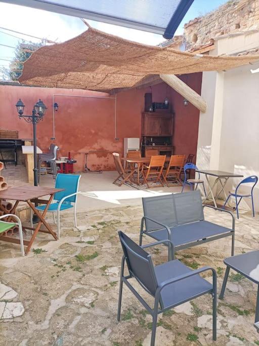 T2 Duplex "Chez Evelyne" Apartment Remoulins Exterior photo