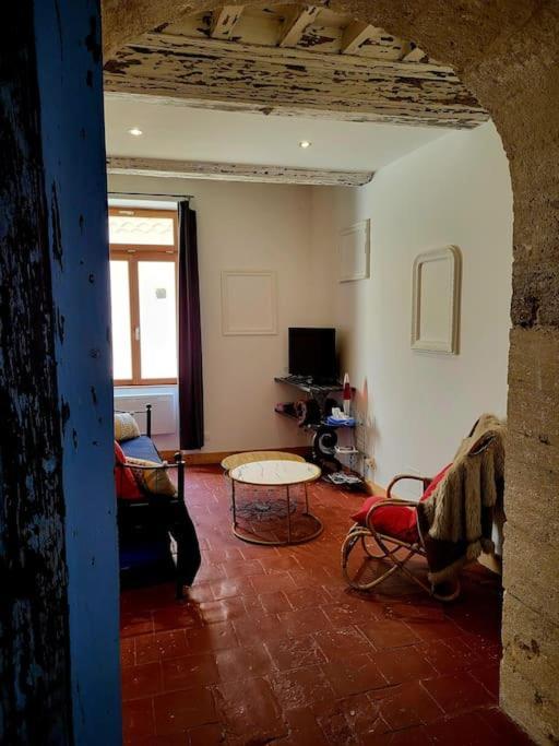 T2 Duplex "Chez Evelyne" Apartment Remoulins Exterior photo