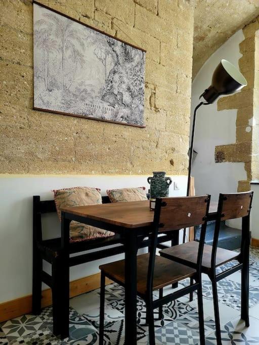 T2 Duplex "Chez Evelyne" Apartment Remoulins Exterior photo
