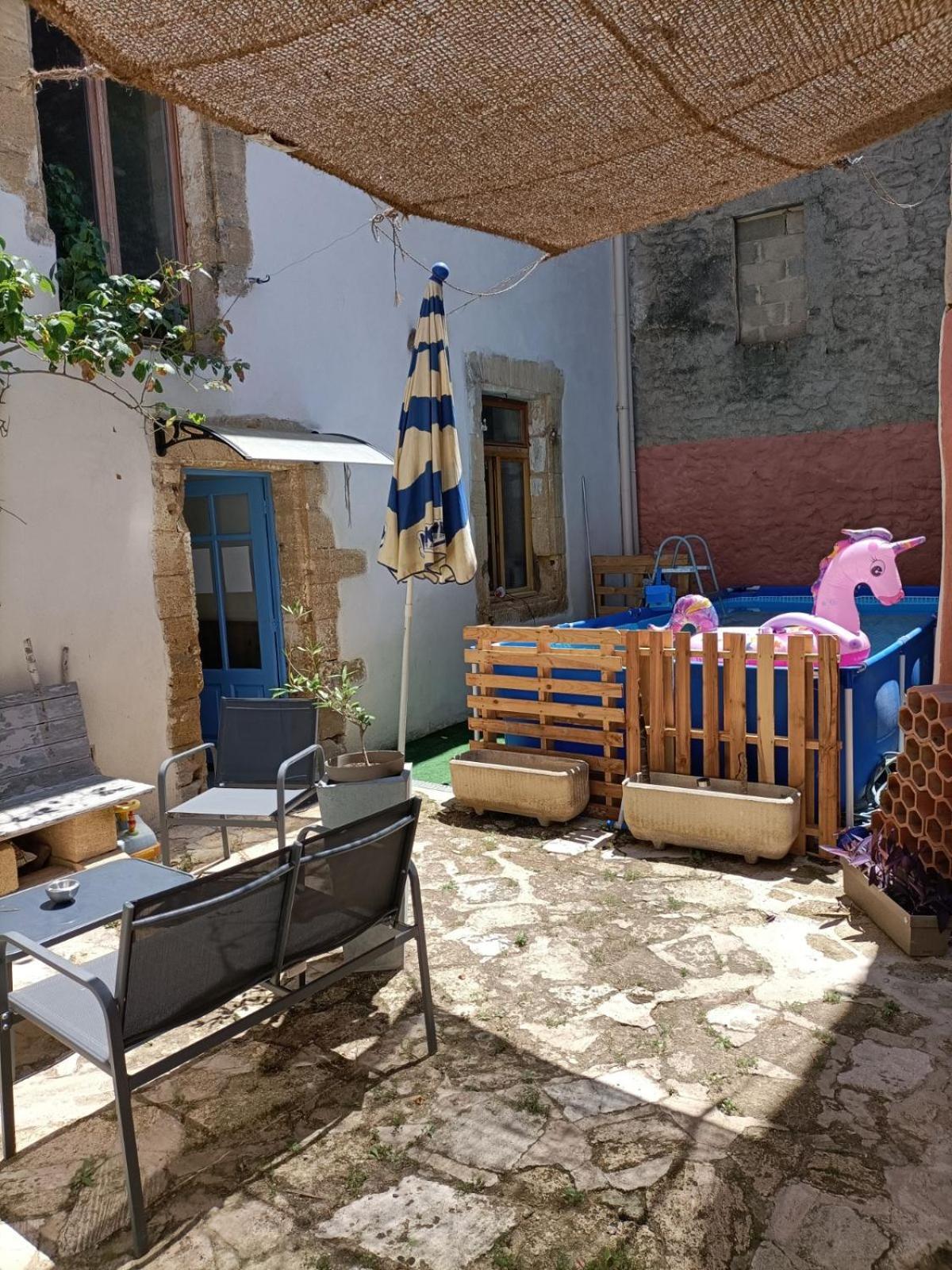 T2 Duplex "Chez Evelyne" Apartment Remoulins Exterior photo